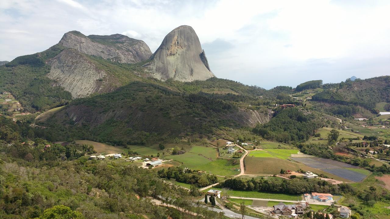 Aparthotel Em Pedra Azulドミンゴス・マルチンス エクステリア 写真